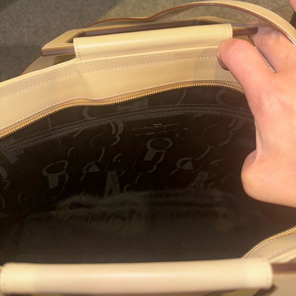 Ferragamo Handbag - Picture 11 of 12